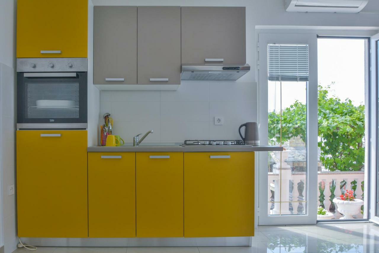 Apartment Laura セニ エクステリア 写真